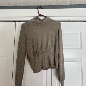 Women’s medium Lush Balloon Slv high Neck knit top